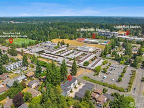 18527 1st Avenue NE C, Shoreline WA 98155