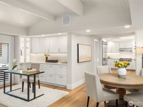 9642 Hilltop Road, Bellevue WA 98004