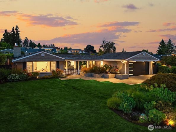 9642 Hilltop Road, Bellevue WA 98004