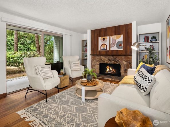 4727 W Lake Sammamish Parkway SE B106, Issaquah WA 98027