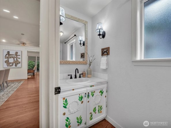 16817 203rd Place NE, Woodinville WA 98077