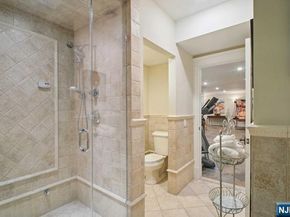 8 Willow Drive, Englewood Cliffs NJ 07632
