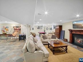 8 Willow Drive, Englewood Cliffs NJ 07632