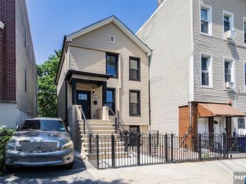 299 Halladay Street