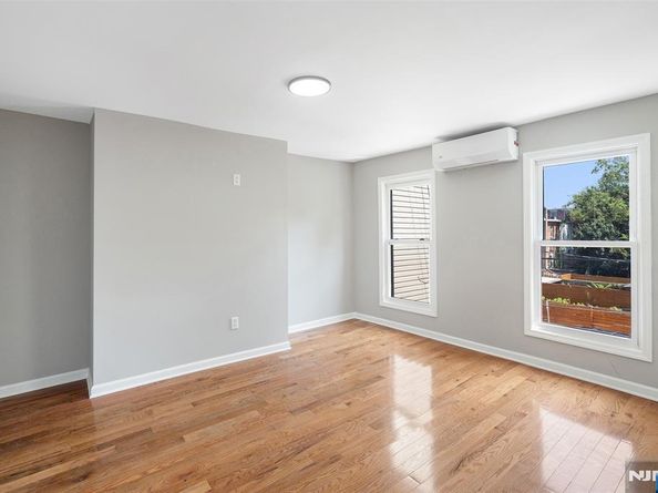 299 Halladay Street, Jersey City NJ 07304