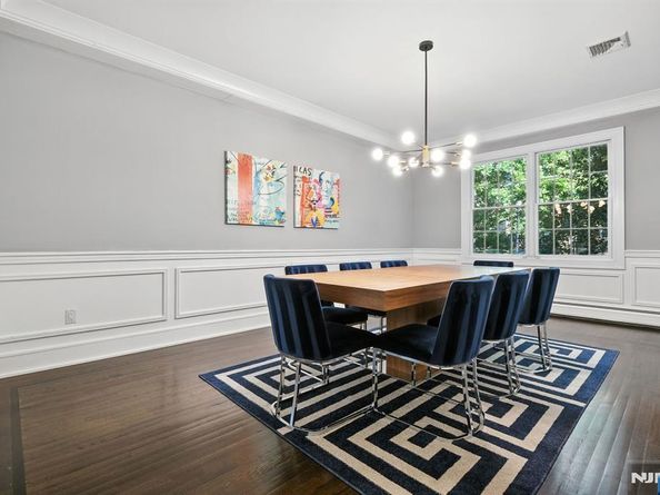 26 Sara Hill Road, Englewood Cliffs NJ 07632