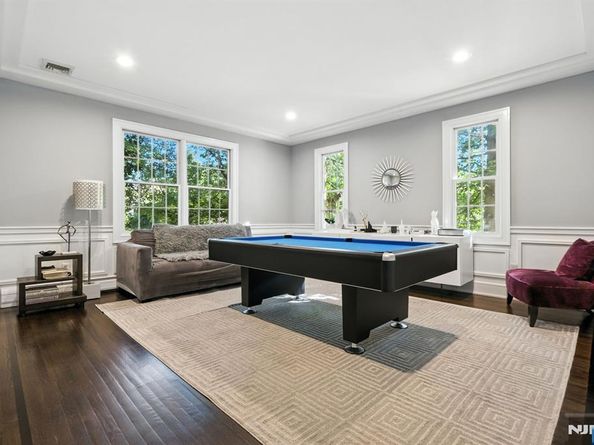 26 Sara Hill Road, Englewood Cliffs NJ 07632
