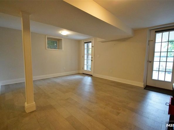 403 Undercliff Avenue, Edgewater NJ 07020