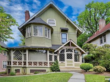 101 E Palisade Avenue