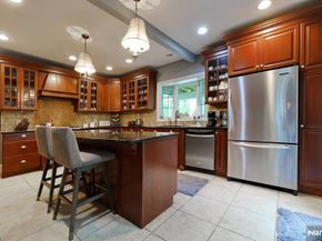101 E Palisade Avenue, Englewood NJ 07631