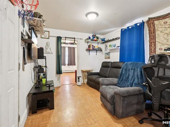 130 Park Avenue, Englewood NJ 07631