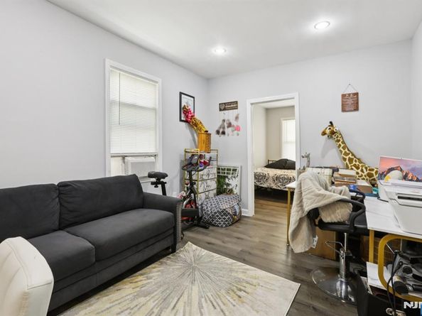 130 Park Avenue, Englewood NJ 07631