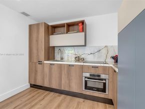 3330 Crystal Ct, Miami FL 33133