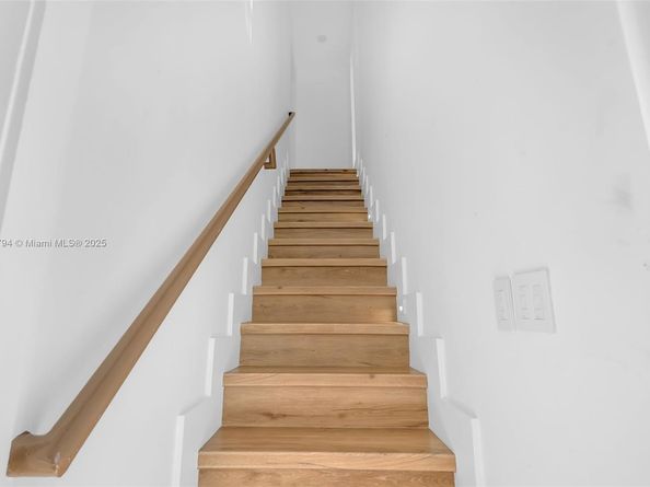 3330 Crystal Ct, Miami FL 33133