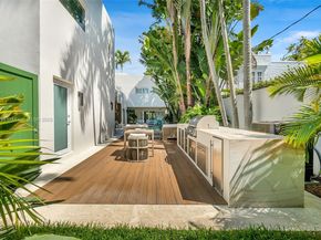 3330 Crystal Ct, Miami FL 33133