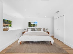 3330 Crystal Ct, Miami FL 33133