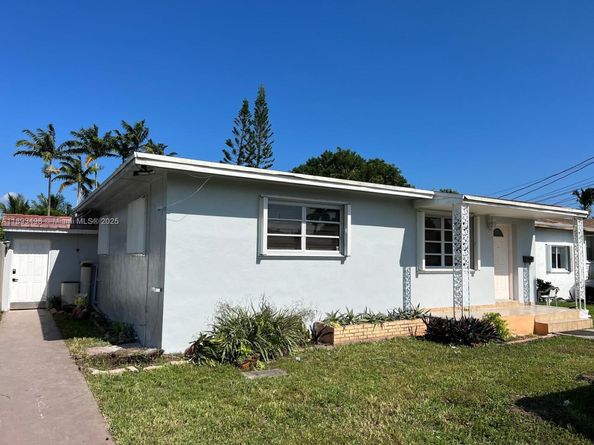 3031 SW 64th Ave, Miami FL 33155