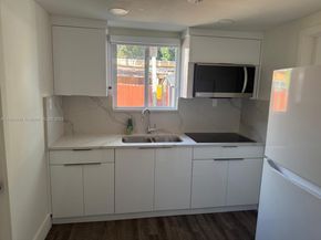 3031 SW 64th Ave, Miami FL 33155