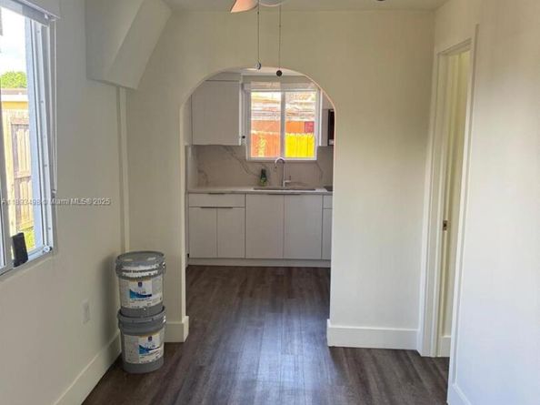 3031 SW 64th Ave, Miami FL 33155