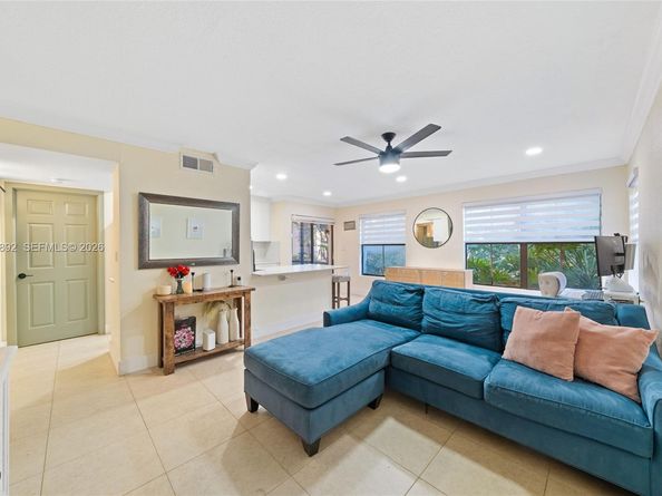 15599 SW 106th Ln 1209, Miami FL 33196