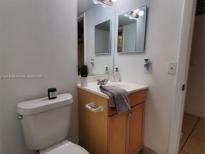 1017 Washington Cir F, Homestead FL 33034