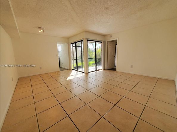 1017 Washington Cir F, Homestead FL 33034