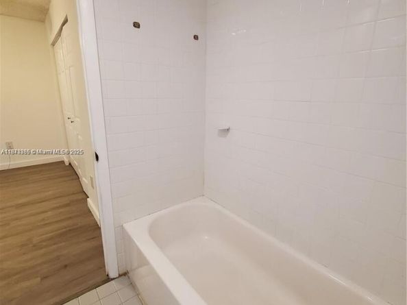 1017 Washington Cir F, Homestead FL 33034