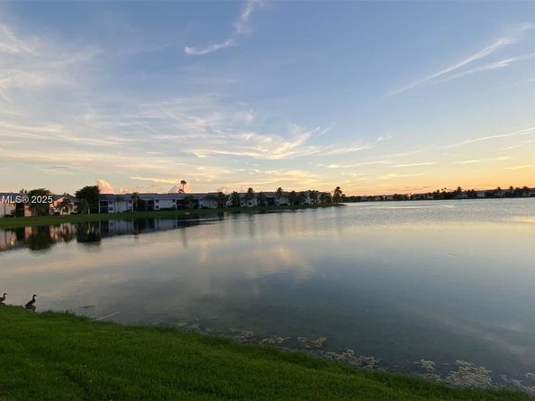 1017 Washington Cir F, Homestead FL 33034
