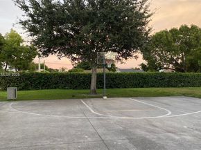 1017 Washington Cir F, Homestead FL 33034