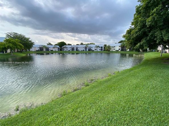 1017 Washington Cir F, Homestead FL 33034