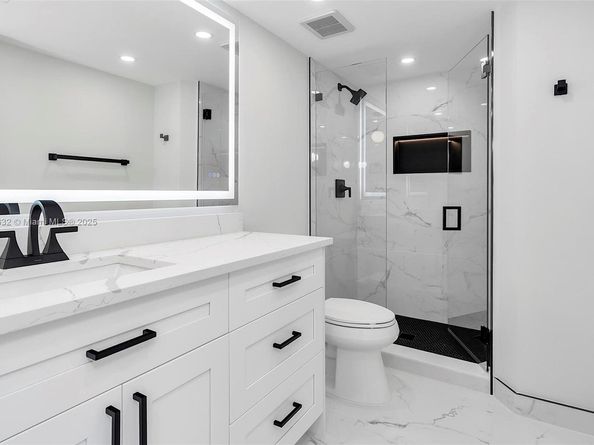780 NE 69th St 910, Miami FL 33138