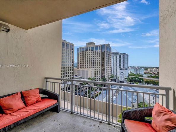 9055 SW 73rd Ct 906, Miami FL 33156
