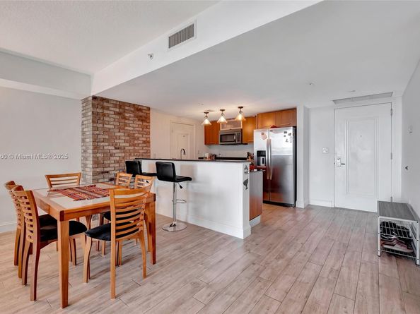 9055 SW 73rd Ct 906, Miami FL 33156