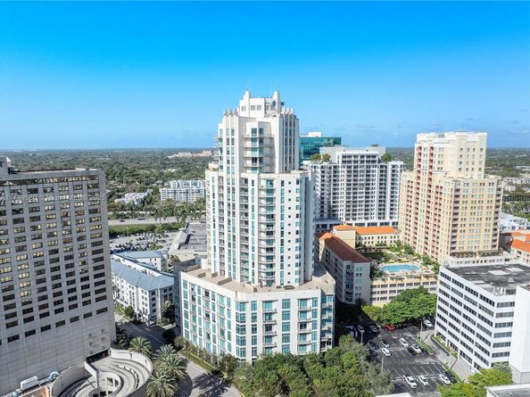 9055 SW 73rd Ct 906, Miami FL 33156