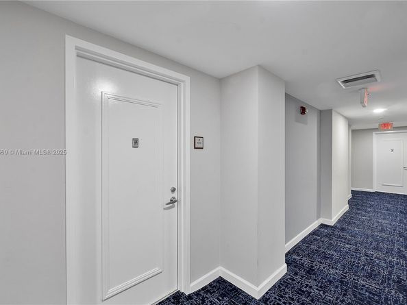 9055 SW 73rd Ct 906, Miami FL 33156