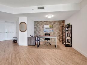 9055 SW 73rd Ct 906, Miami FL 33156