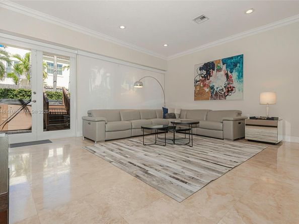 1849 NE 26th Ave 1, Fort Lauderdale FL 33305