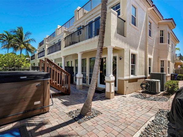 1849 NE 26th Ave 1, Fort Lauderdale FL 33305