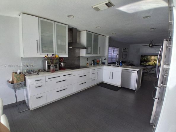 5245 SW 38th Ave, Hollywood FL 33312