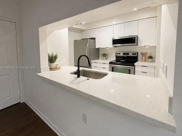 12124 Saint Andrews Pl 305, Miramar FL 33025