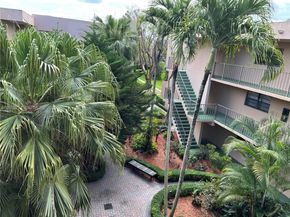 10525 SW 112th Ave 314, Miami FL 33176