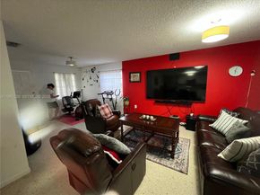 733 NW 33rd Ave, Miami FL 33125