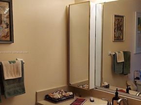 3850 Washington St 1011, Hollywood FL 33021