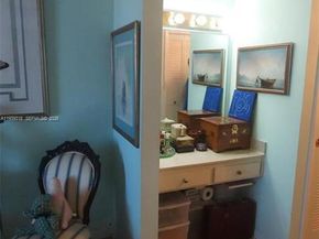 3850 Washington St 1011, Hollywood FL 33021