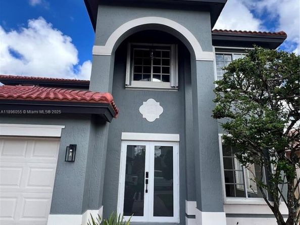12247 SW 140th St, Miami FL 33186