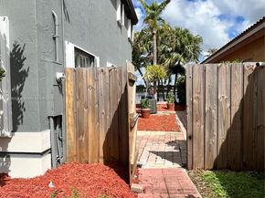 12247 SW 140th St, Miami FL 33186
