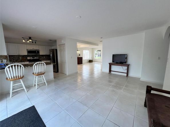 12247 SW 140th St, Miami FL 33186