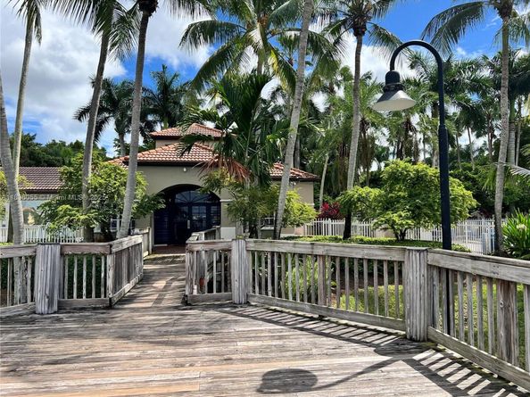 12247 SW 140th St, Miami FL 33186