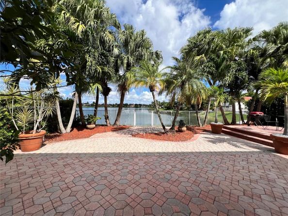 12247 SW 140th St, Miami FL 33186