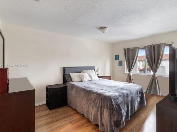 2872 SW 127th Way, Miramar FL 33027